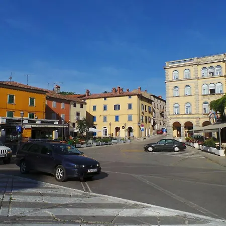 Apartment Labin 1 *